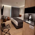 호텔 Principe Avila