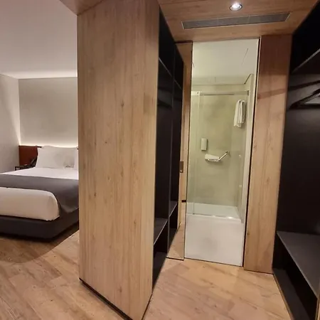ホテル Principe Avila 4*