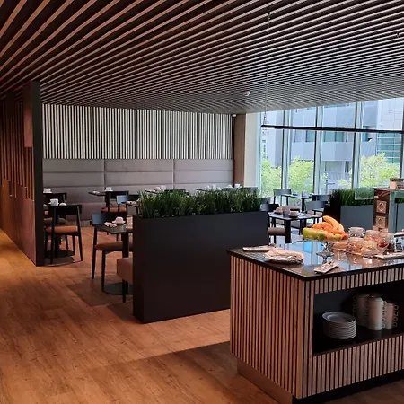 Principe Avila 酒店 4*