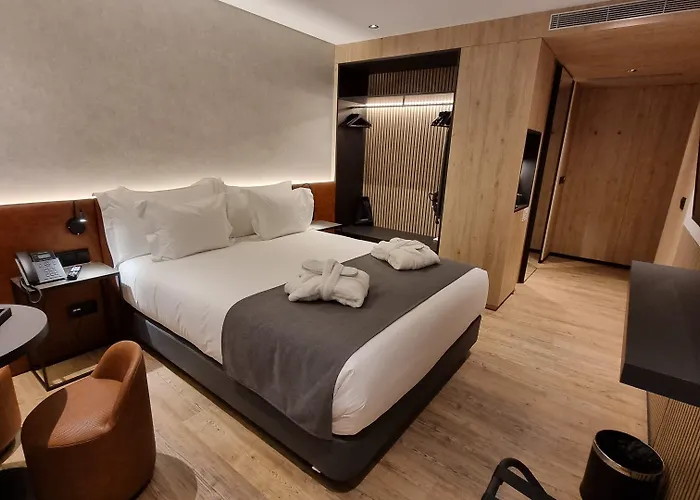 Principe Avila Hotel 4*