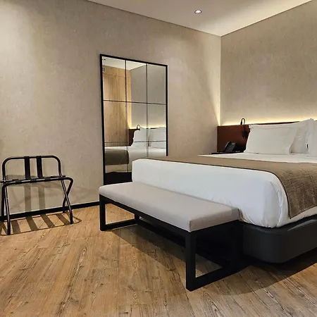 Principe Avila فندق